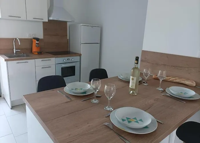 La Petite Jarlandine * Chateau-Arnoux-Saint-Auban