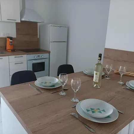 La Petite Jarlandine * Chateau-Arnoux-Saint-Auban