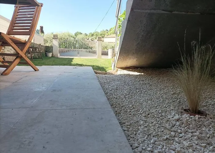 Hébergement de vacances La Petite Jarlandine