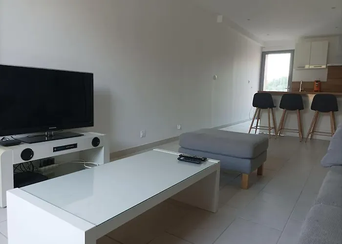 La Petite Jarlandine Hébergement de vacances *